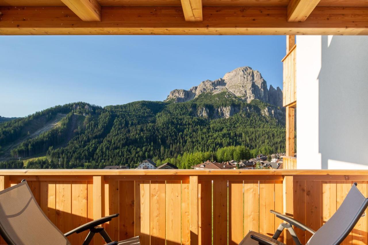 Declara B&B And Apartaments Colfosco Kültér fotó