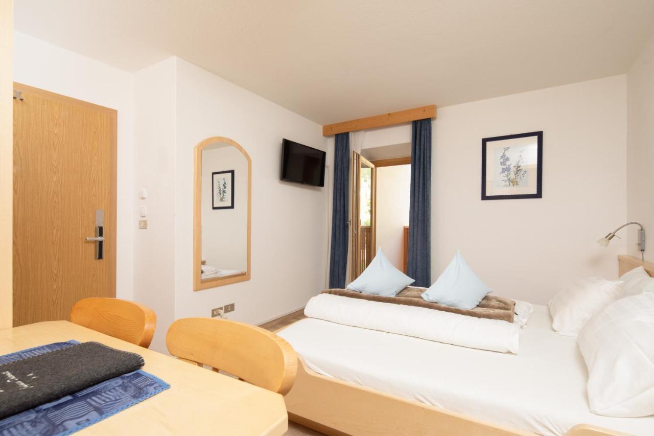 Declara B&B And Apartaments Colfosco Kültér fotó